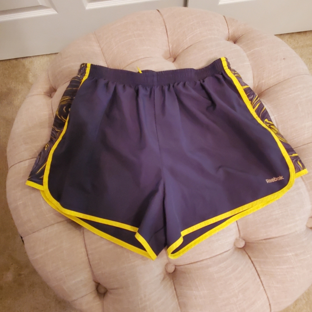 Size M Reebok 3" Running Shorts Charcoal Gray